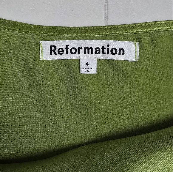 Reformation Annika Silk Top - Avocado - Size 4 - Picture 7 of 10